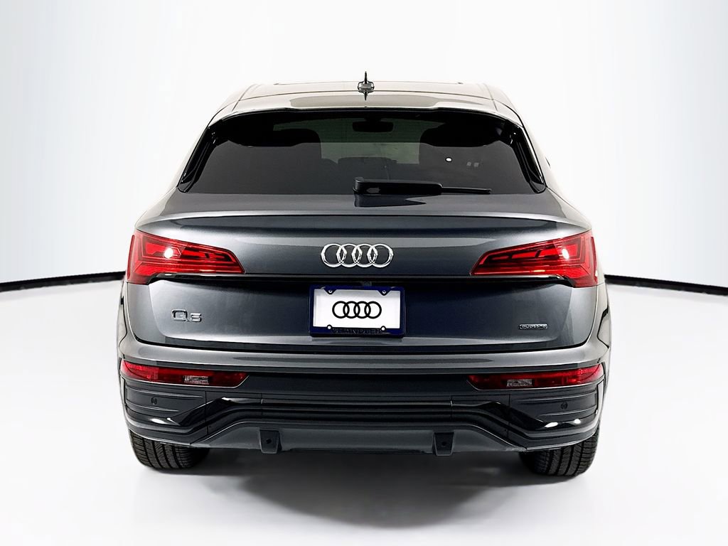 Used 2023 Audi Q5 2.0T Prestige w/ Prestige Package image 6
