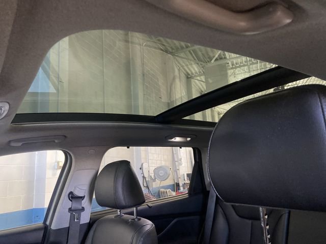 Used 2020 Hyundai Santa Fe Limited image 7