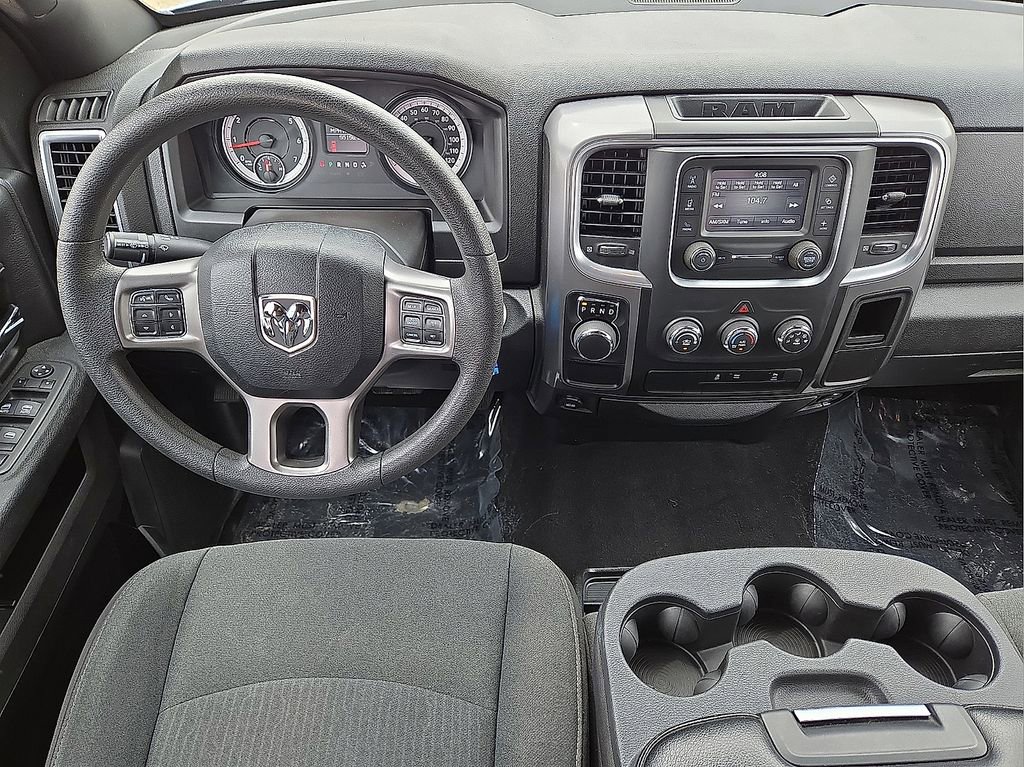 Used 2024 RAM 1500 Classic Warlock RWD image 16