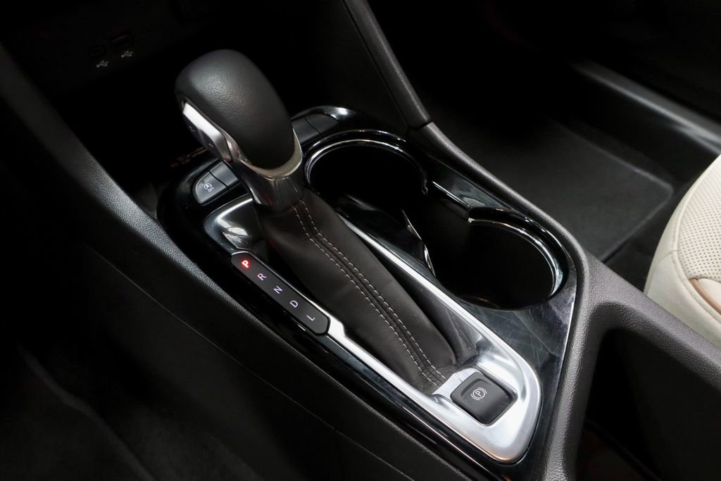 Used 2024 Buick Encore GX Avenir w/ Avenir Technology Package FWD image 34