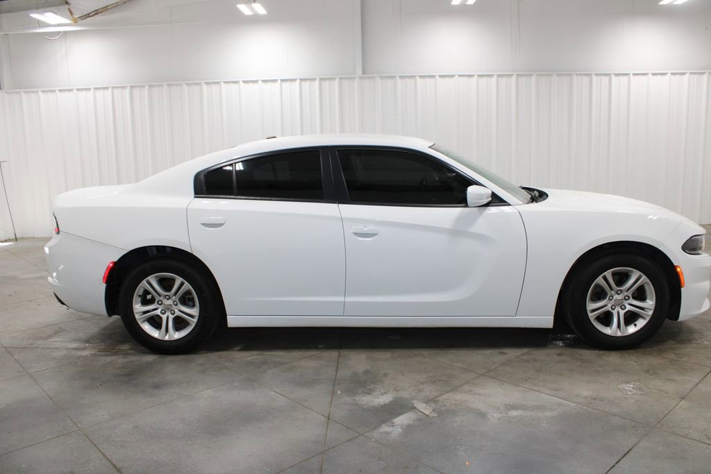 Used 2019 Dodge Charger SXT RWD image 11