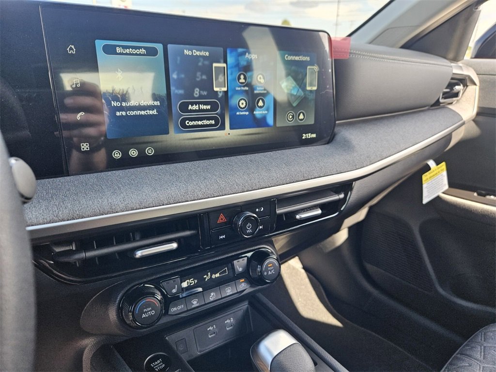 New 2026 Nissan Kicks SV w/ Cold Weather Package image 9