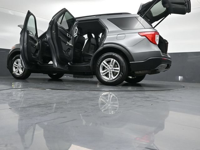 Certified 2021 Ford Explorer XLT w/ Equipment Group 202A AWD/4WD image 56