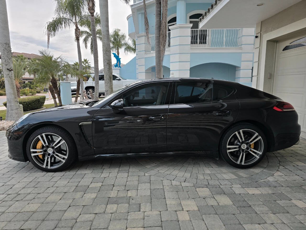 Used 2014 Porsche Panamera Turbo S w/ Exterior Package in Black image 34
