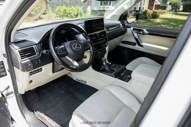 Used 2023 Lexus GX 460 Luxury w/ Sport Design Package AWD/4WD image 41