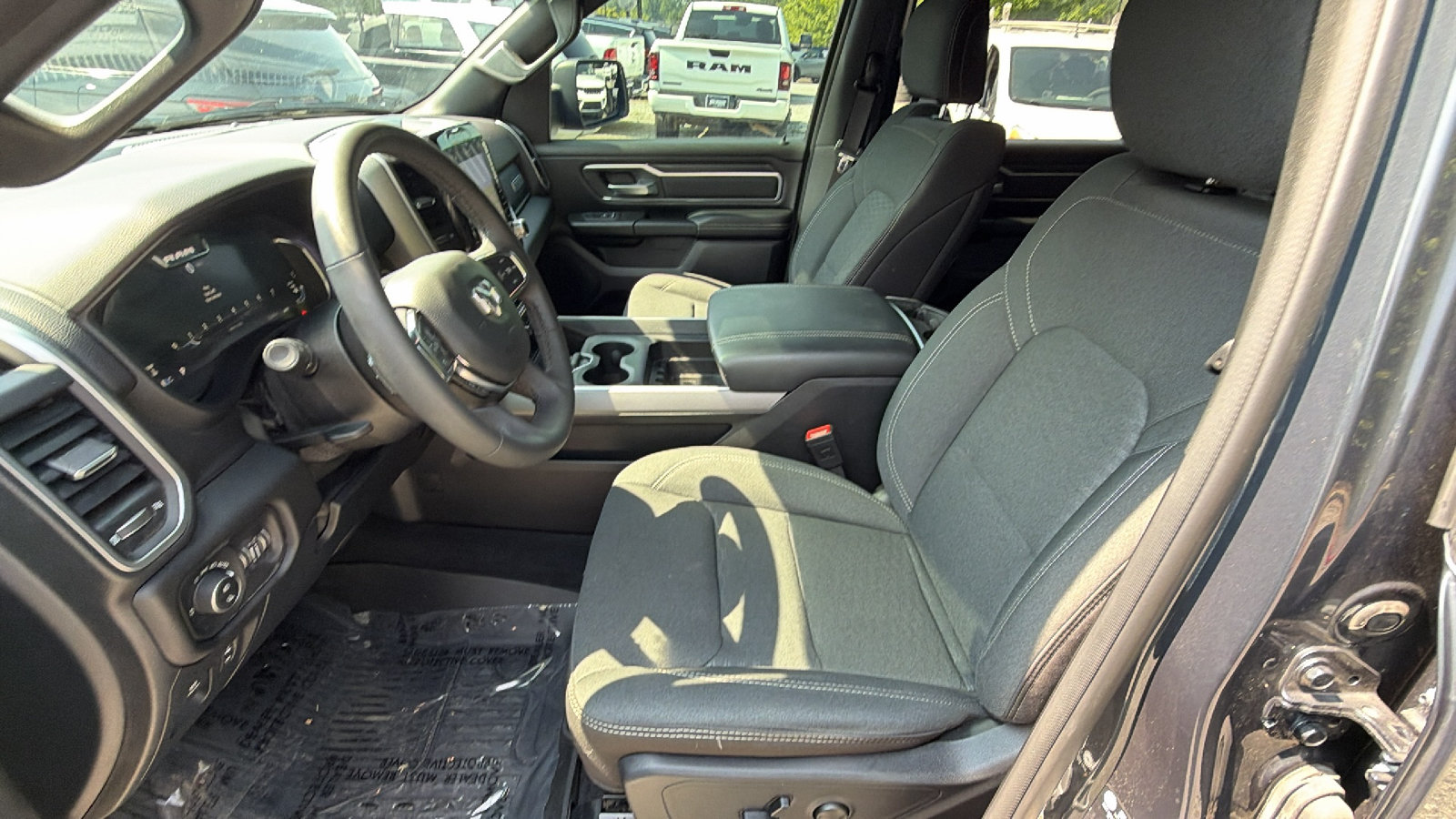 Used 2025 RAM 1500 Big Horn AWD/4WD image 16