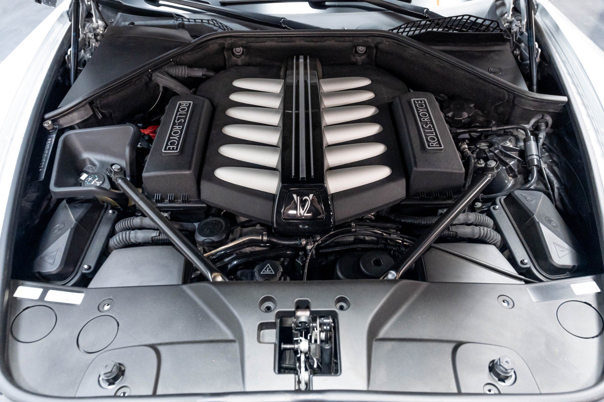 Used 2012 Rolls-Royce Ghost RWD image 59