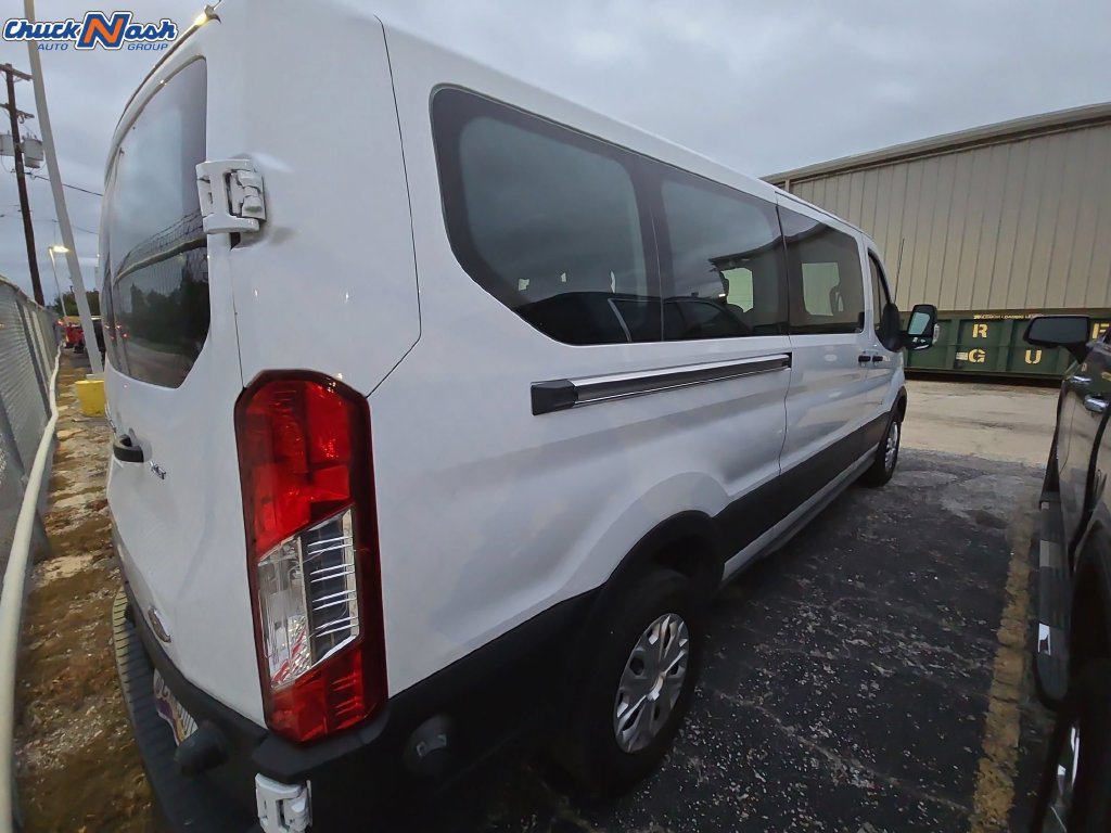Used 2024 Ford Transit 350 XLT RWD image 5