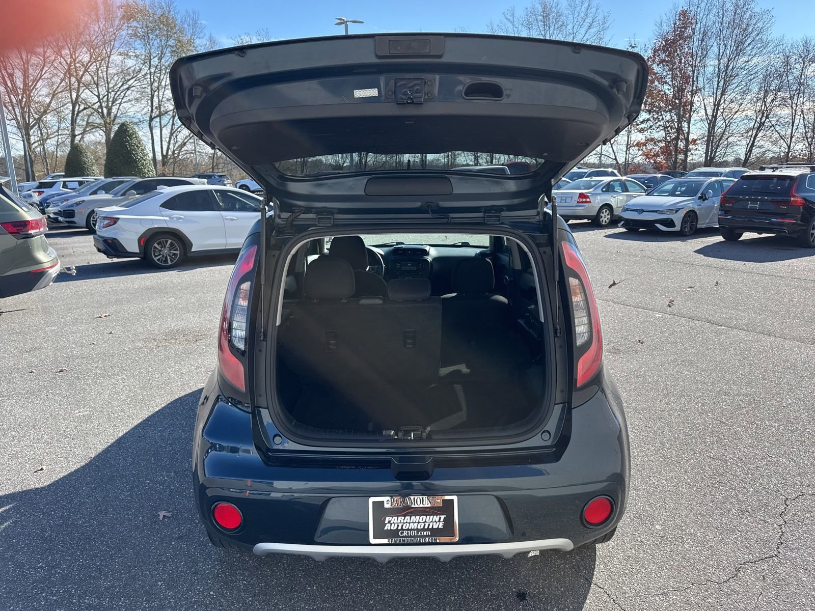 Used 2017 Kia Soul + image 11