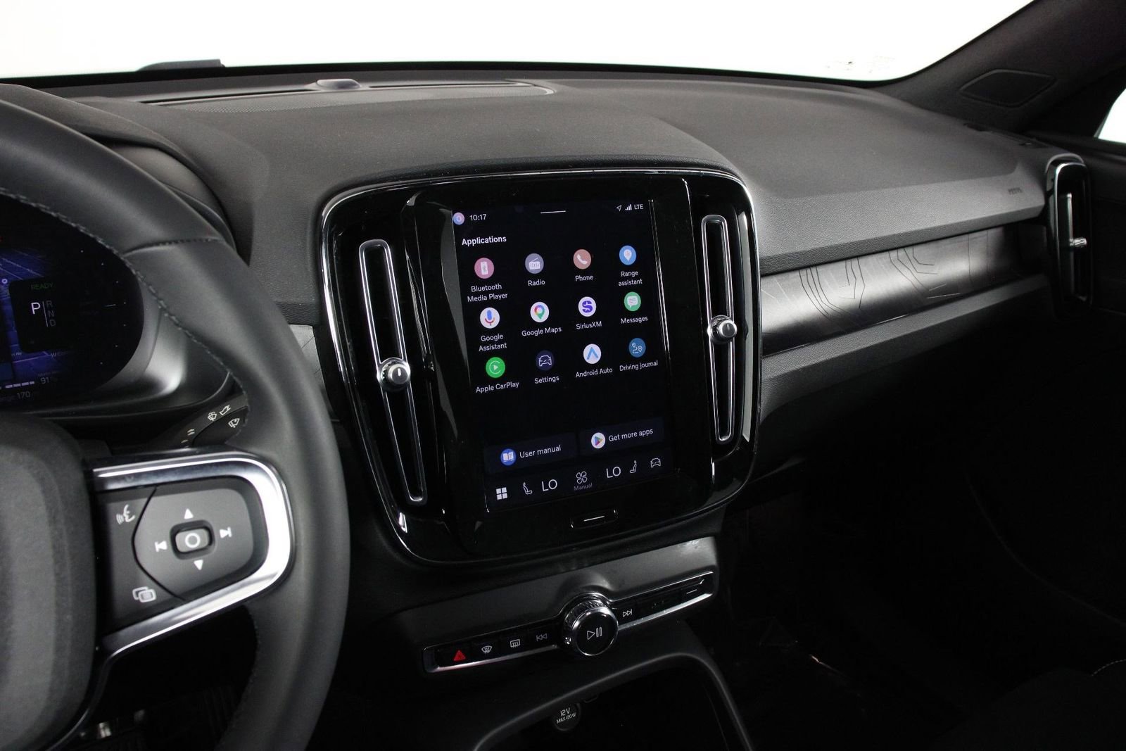 Certified 2023 Volvo C40 P8 Recharge Plus AWD/4WD image 9