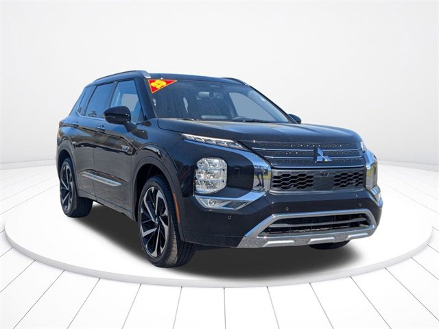 New 2025 Mitsubishi Outlander SEL image 2