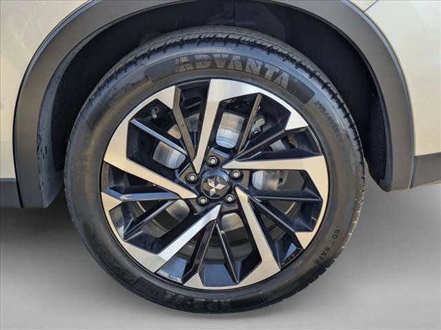 Used 2024 Mitsubishi Outlander Ralliart image 24