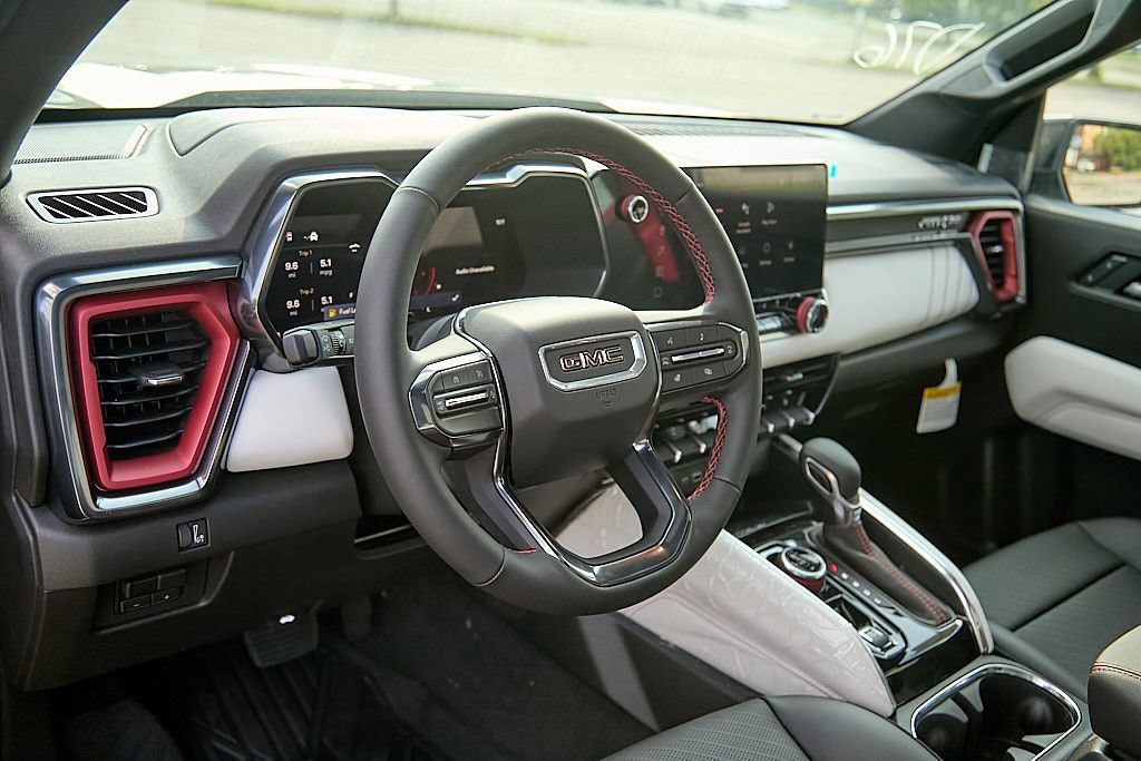 New 2026 GMC Canyon AT4X AWD/4WD image 17