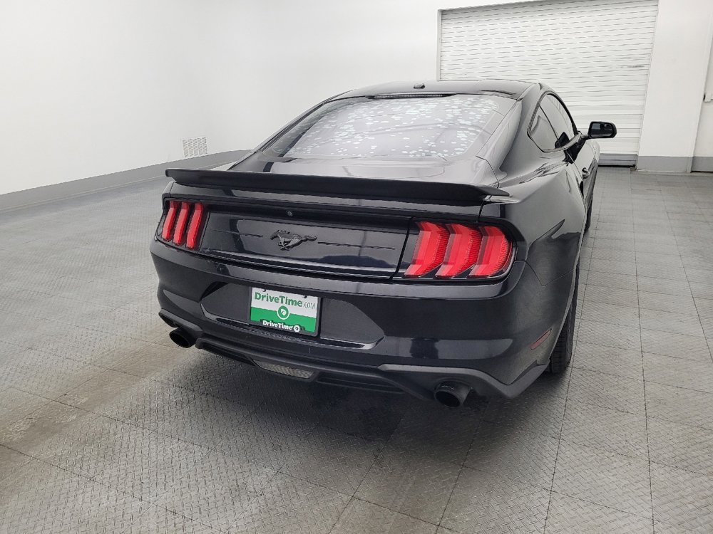 Used 2019 Ford Mustang EcoBoost image 7