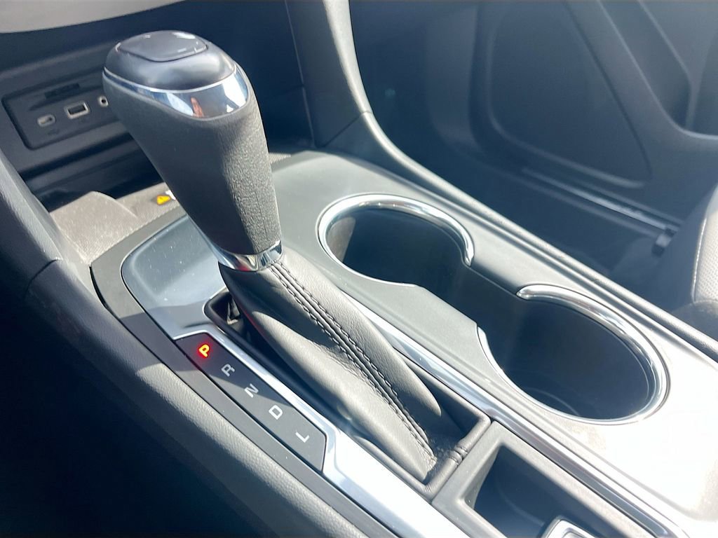 Used 2020 Chevrolet Equinox Premier FWD image 16