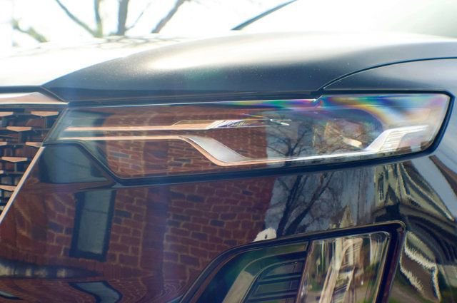 Used 2025 Cadillac XT6 Luxury image 17