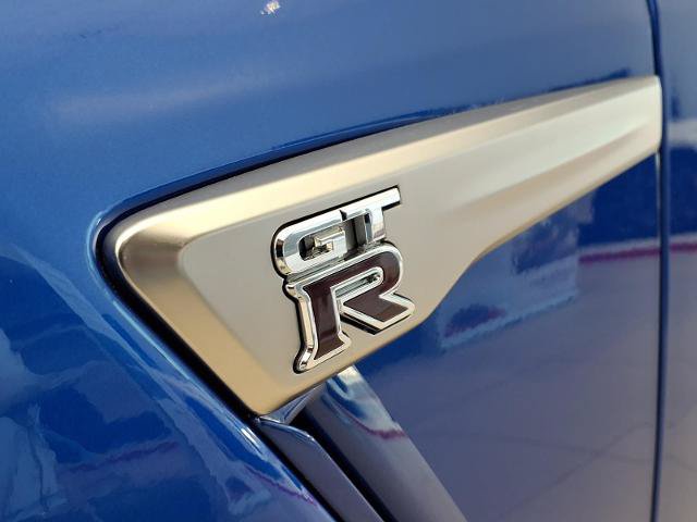 Certified 2024 Nissan GT-R w/ Floor Mat Package AWD/4WD image 10