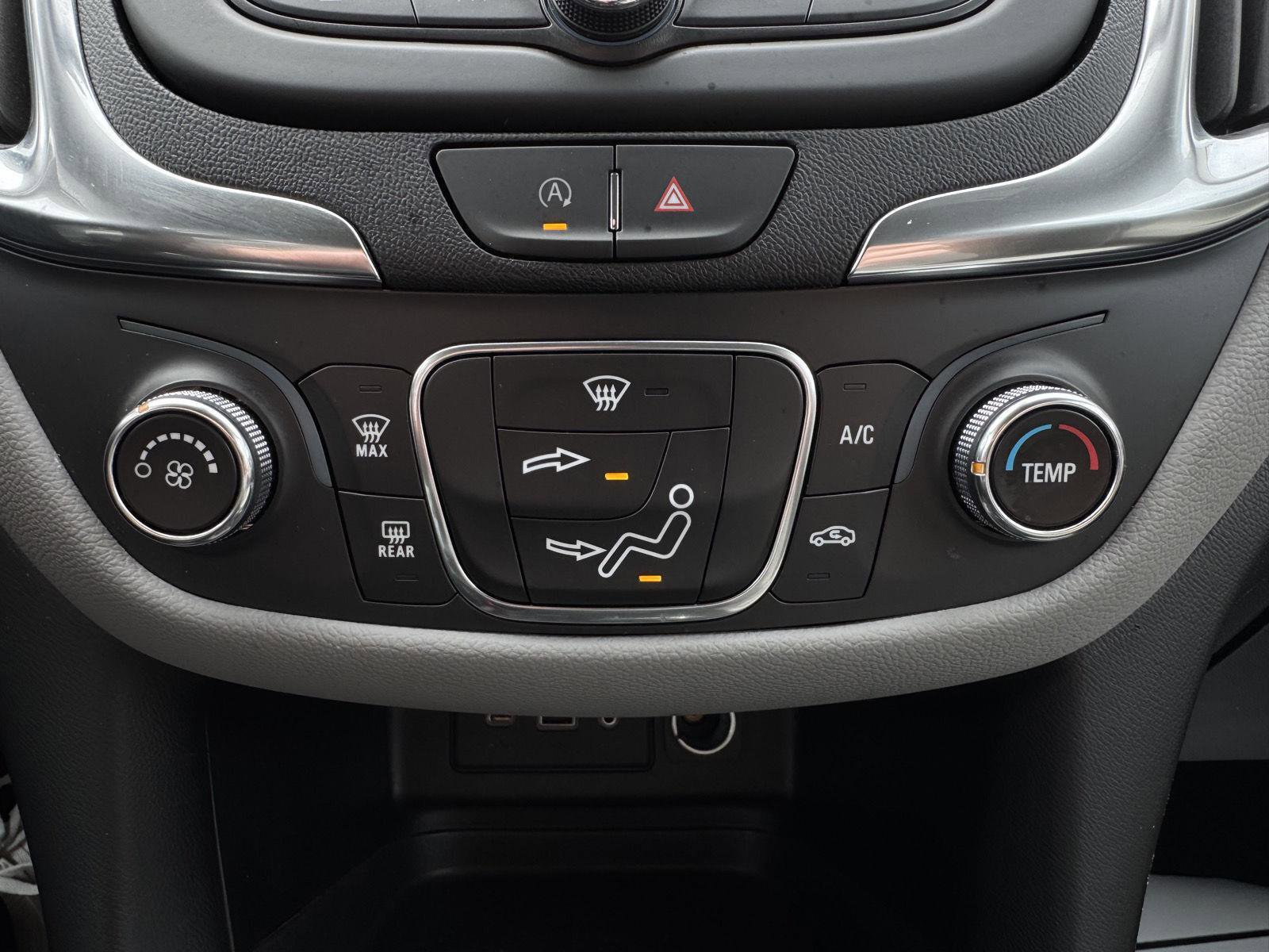 Used 2022 Chevrolet Equinox LT image 22