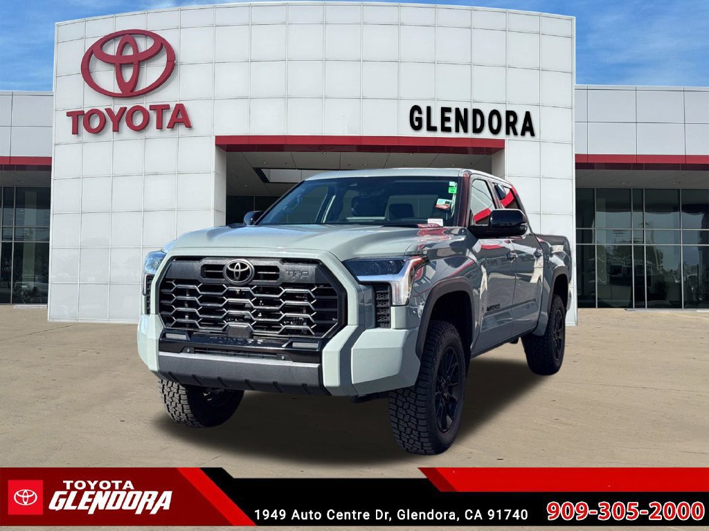 Used 2024 Toyota Tundra Limited w/ TRD Off-Road Package AWD/4WD image 4