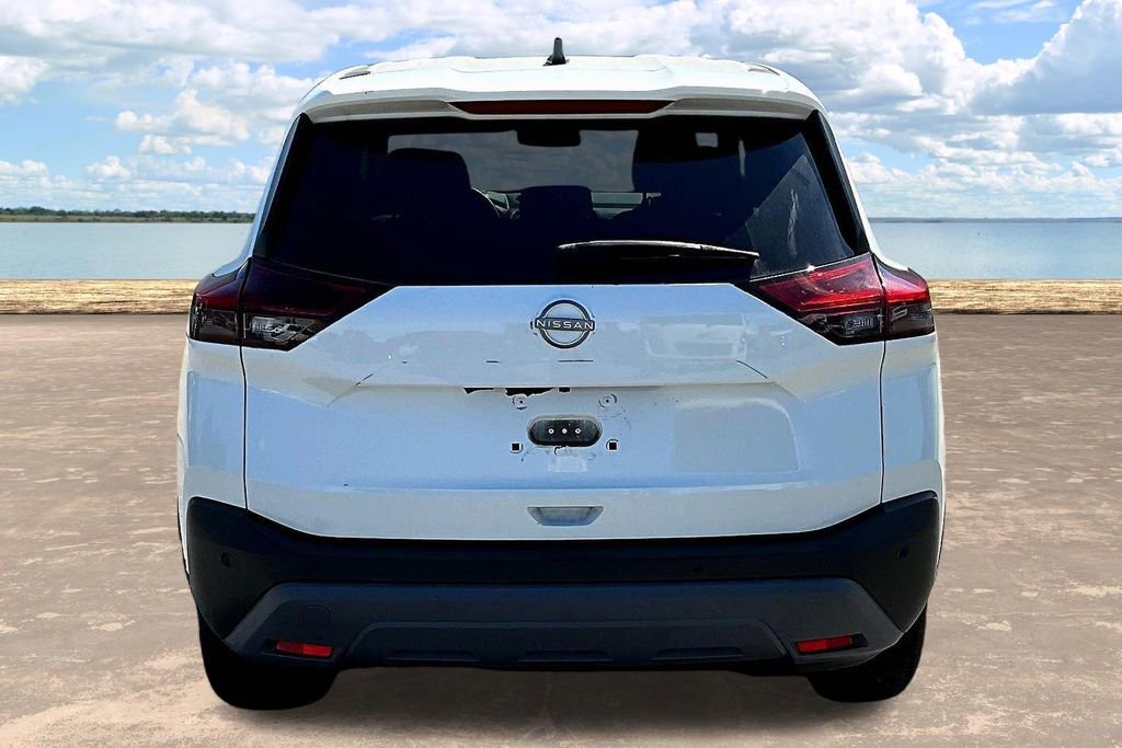 Used 2022 Nissan Rogue S FWD image 8