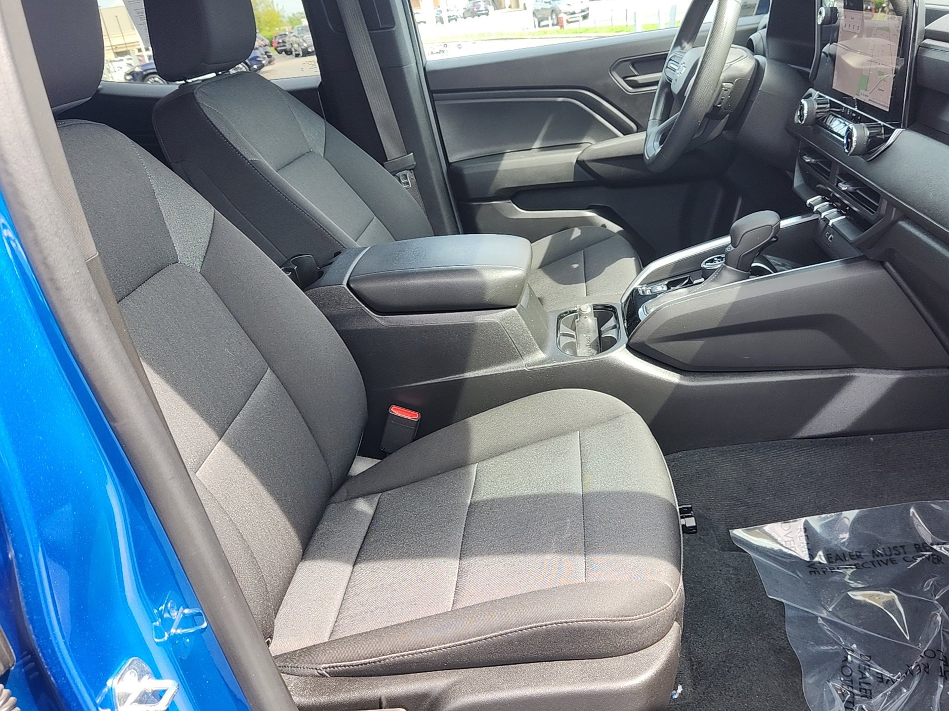 Used 2023 Chevrolet Colorado Trail Boss w/ Technology Package AWD/4WD image 29