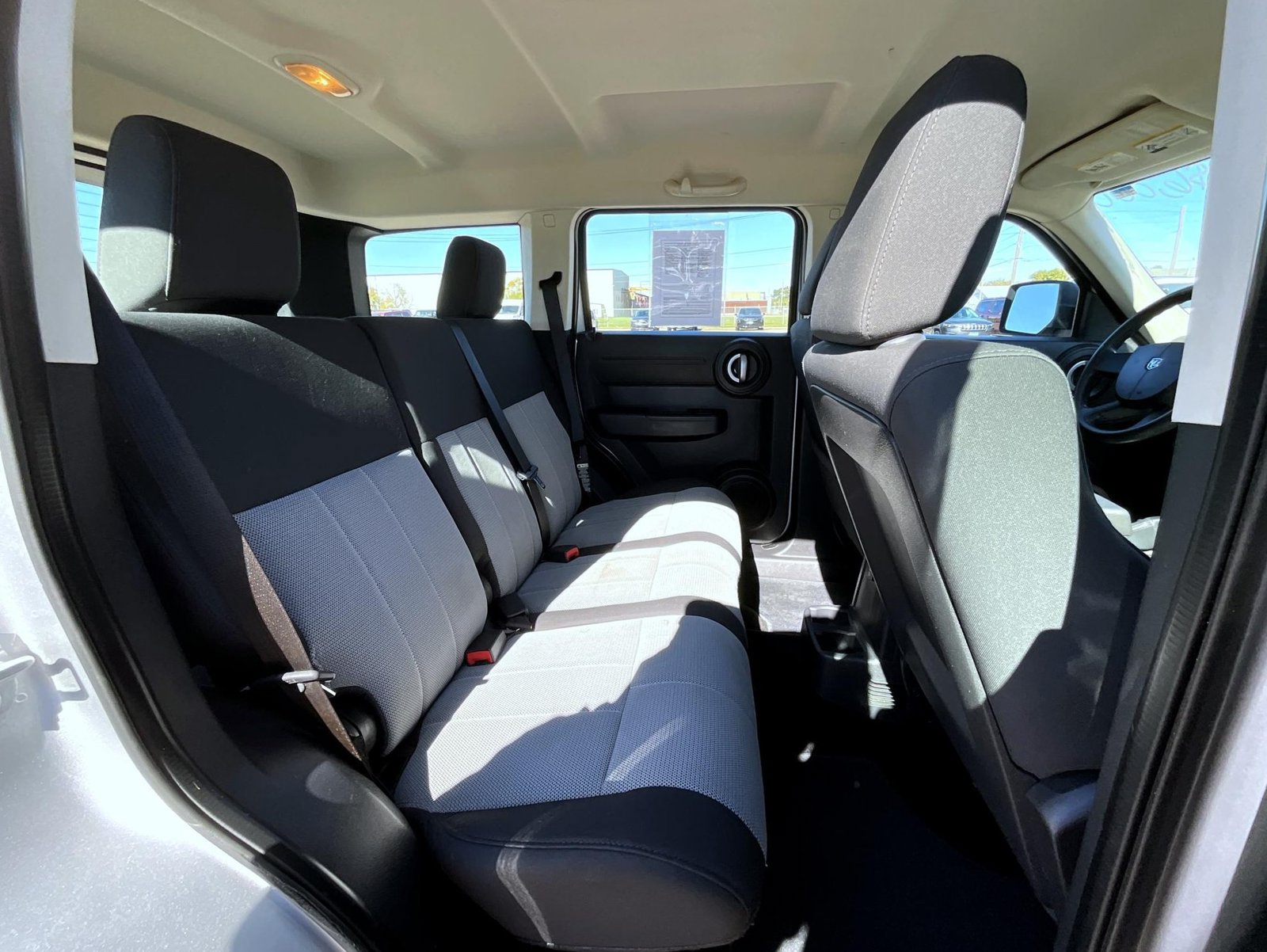Used 2007 Dodge Nitro SXT AWD/4WD image 19