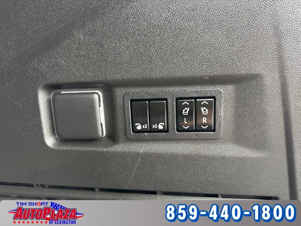 Used 2021 GMC Yukon SLT w/ SLT Luxury Plus Package image 41
