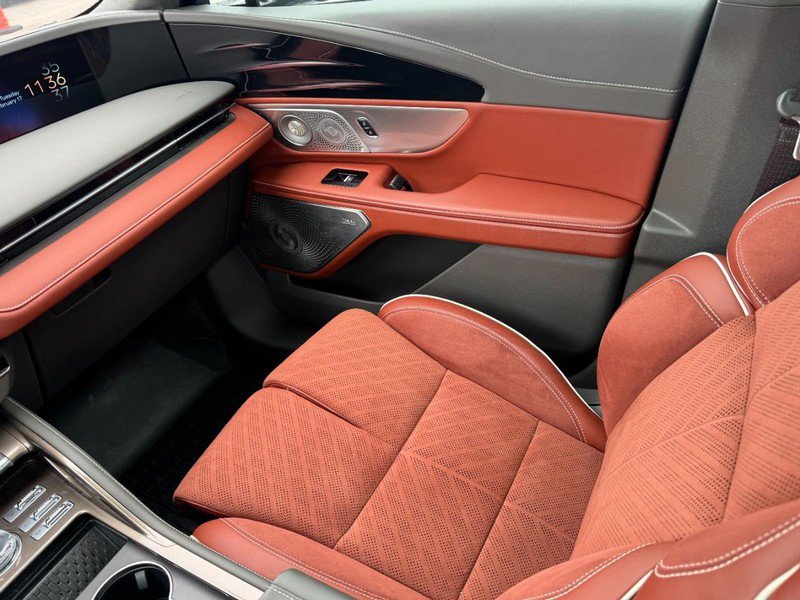 Certified 2024 Lincoln Nautilus Black Label image 11