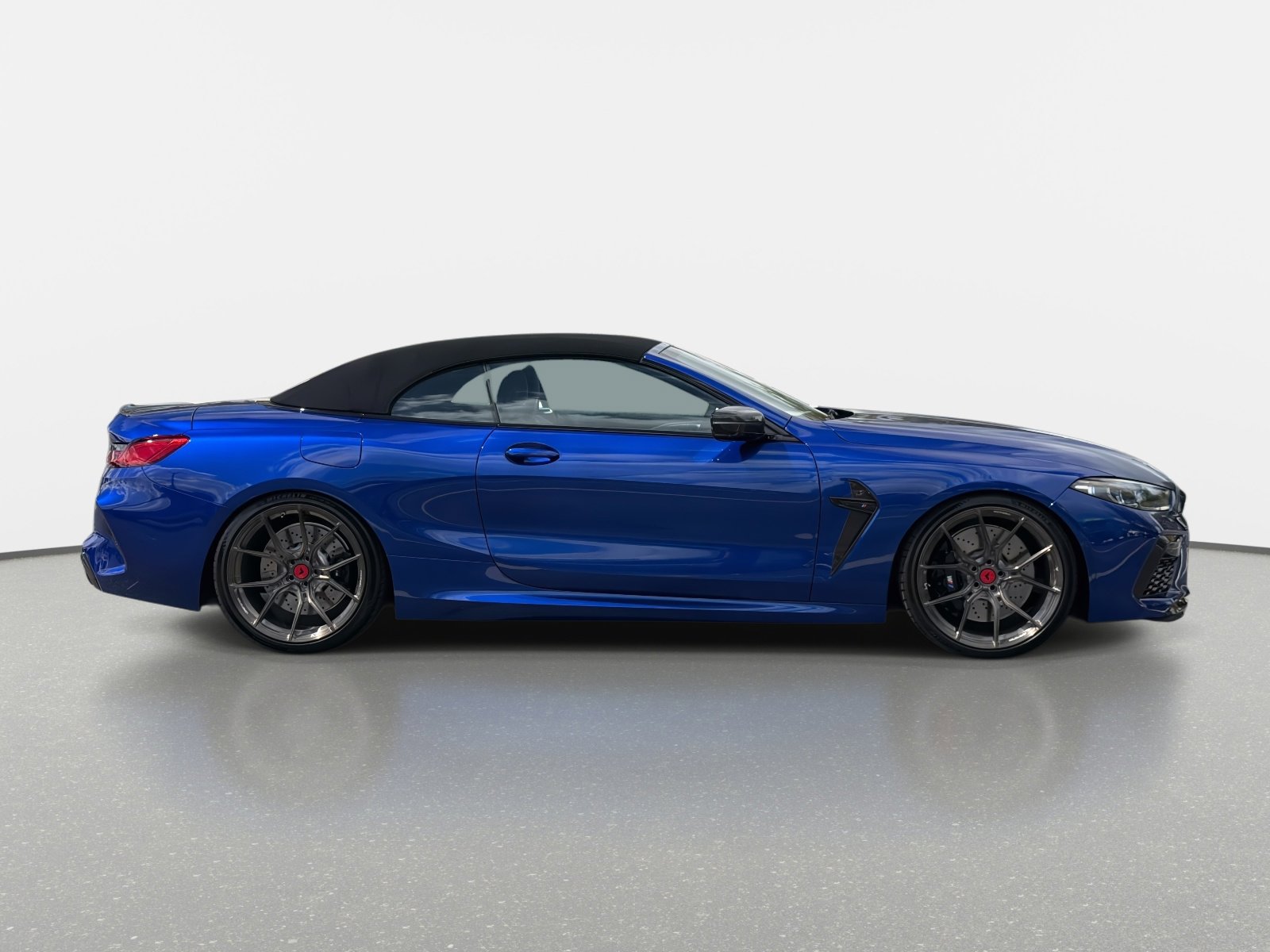 Used 2025 BMW M8 Competition w/ M Carbon Exterior Package image 2