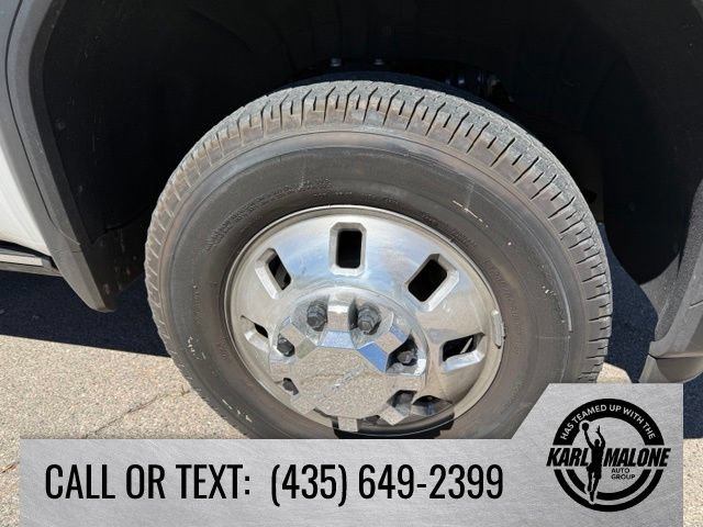Used 2025 GMC Sierra 3500 Denali Ultimate AWD/4WD image 9
