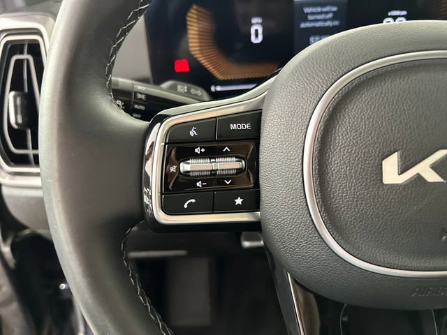 Used 2025 Kia Sorento S w/ Panoramic Sunroof Package image 15