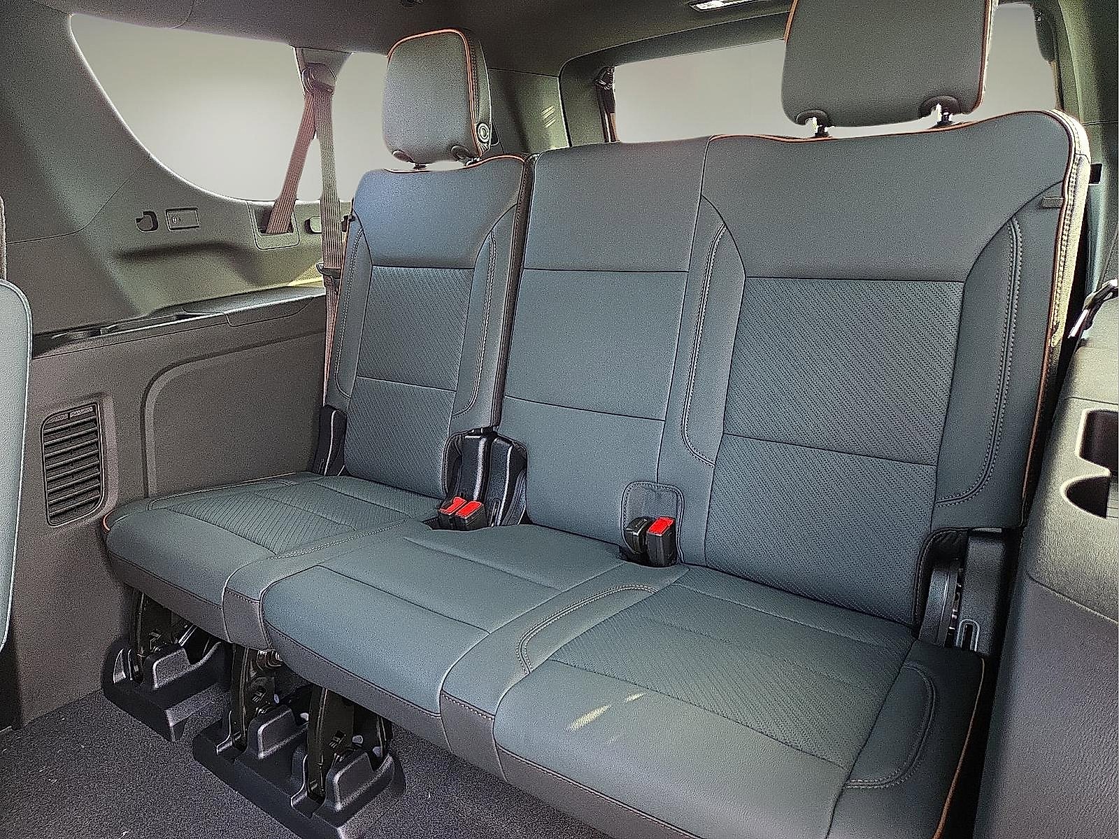 New 2026 GMC Yukon XL AT4 image 10