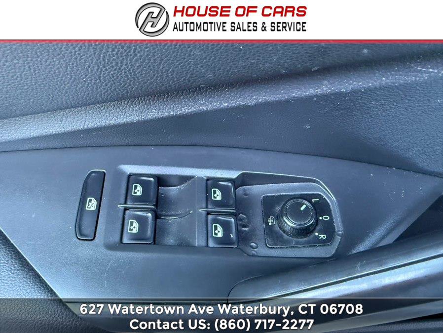 Used 2019 Volkswagen Jetta R-Line FWD image 34