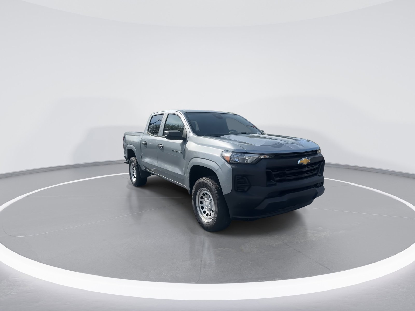 Used 2023 Chevrolet Colorado W/T image 2