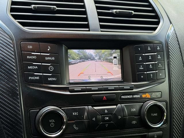 Used 2017 Ford Explorer XLT AWD/4WD image 15