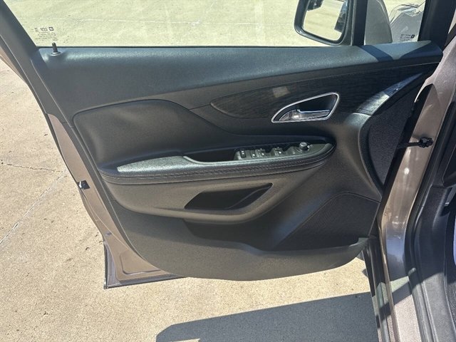 Used 2015 Buick Encore Leather AWD/4WD image 3