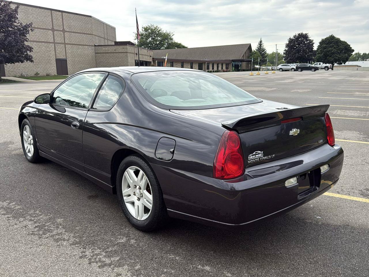 Used 2007 Chevrolet Monte Carlo LT FWD image 7
