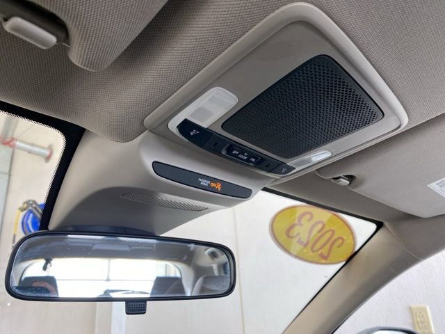 Used 2023 Honda HR-V LX image 17