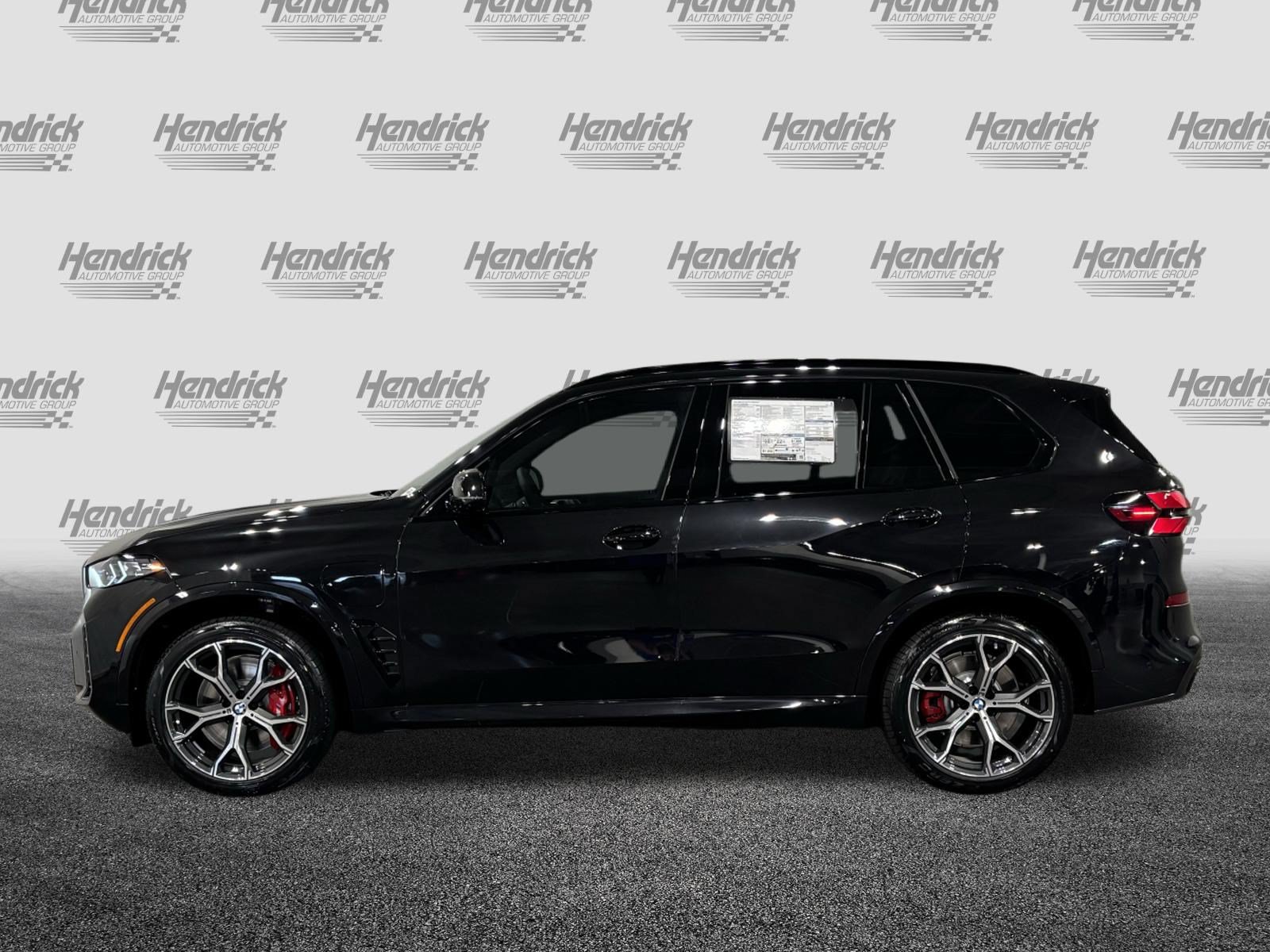 New 2026 BMW X5 xDrive50e w/ M Sport Package AWD/4WD image 5