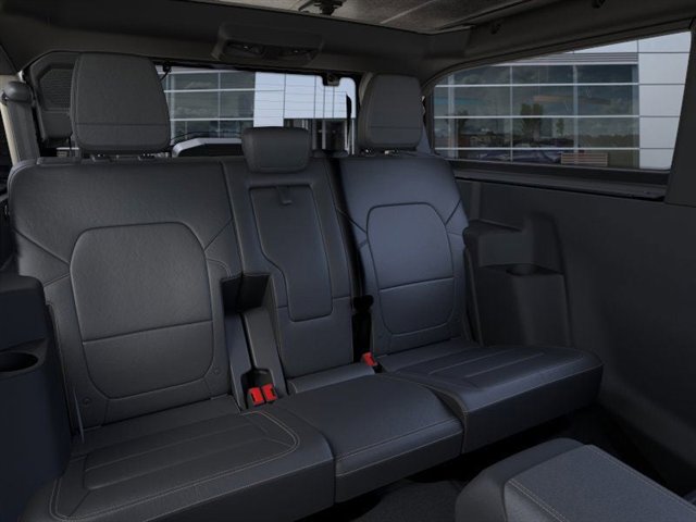 New 2025 Ford Bronco Badlands image 11