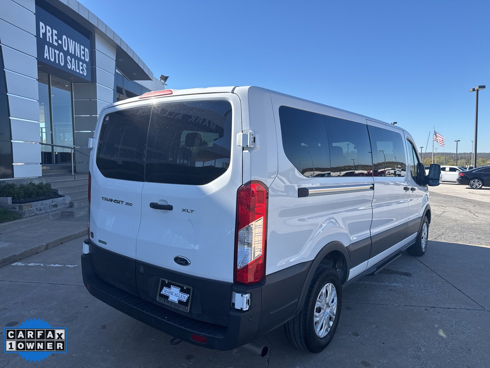 Used 2023 Ford Transit 350 XLT image 4