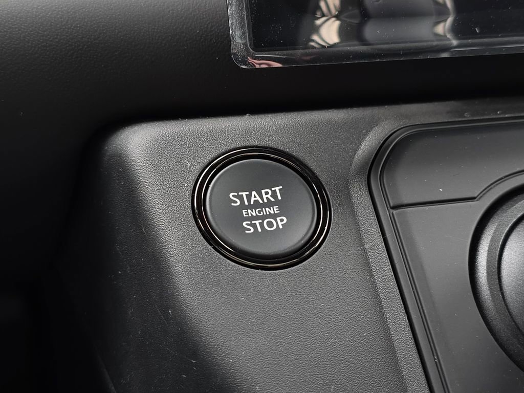 New 2026 Land Rover Defender 110 OCTA AWD/4WD image 25