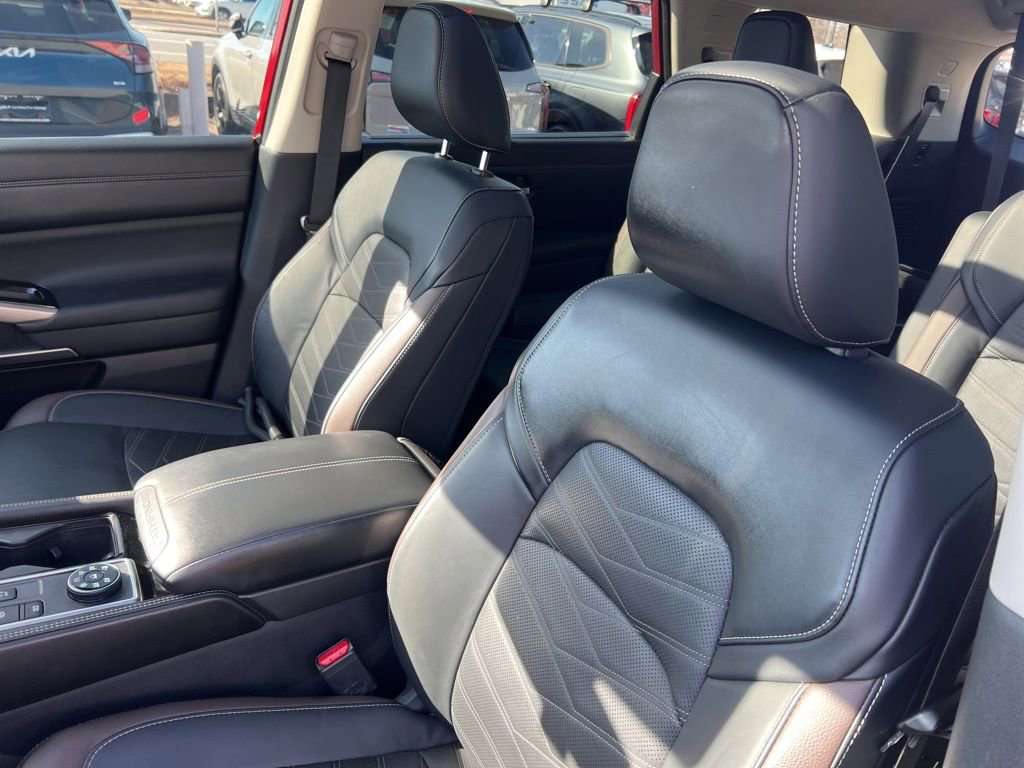 Certified 2024 Nissan Pathfinder Platinum AWD/4WD image 5