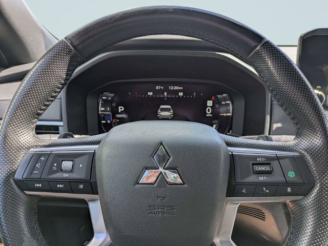 Used 2024 Mitsubishi Outlander FWD image 30