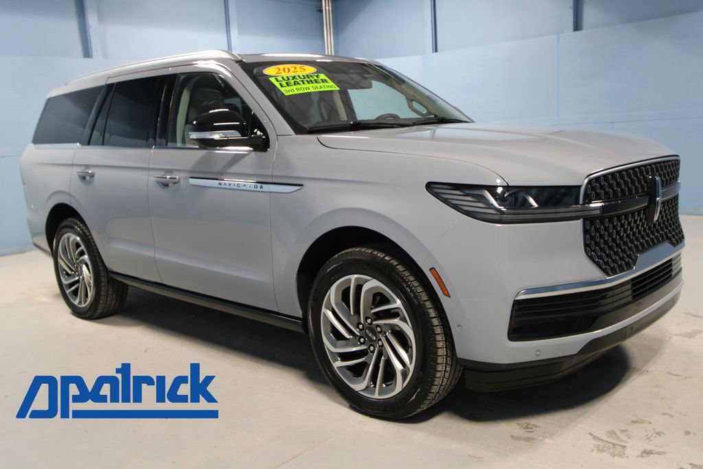Used 2025 Lincoln Navigator Reserve