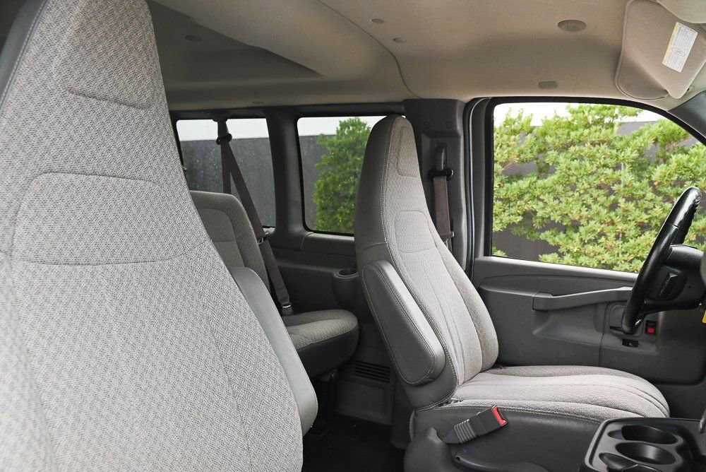 Used 2017 Chevrolet Express 2500 LS RWD image 18