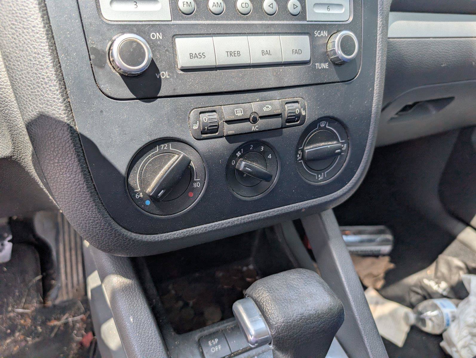 Used 2009 Volkswagen Jetta S FWD image 17