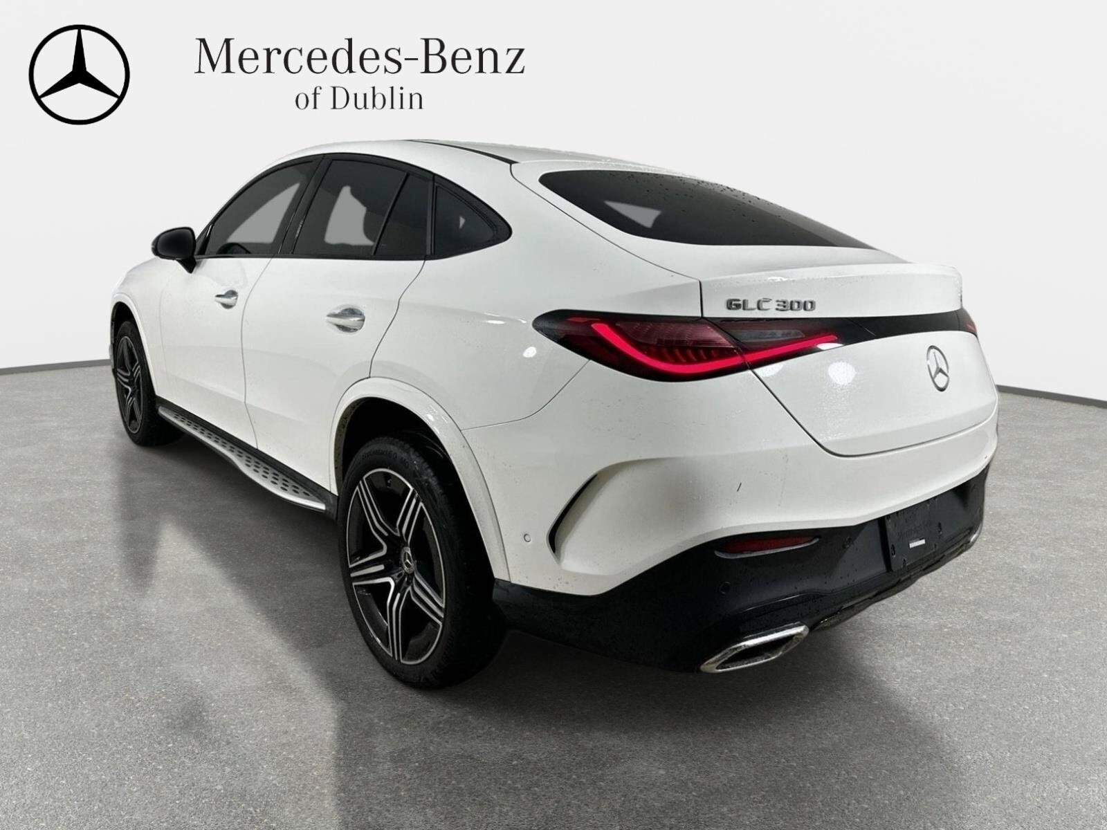 Used 2024 Mercedes-Benz GLC 300 4MATIC image 4