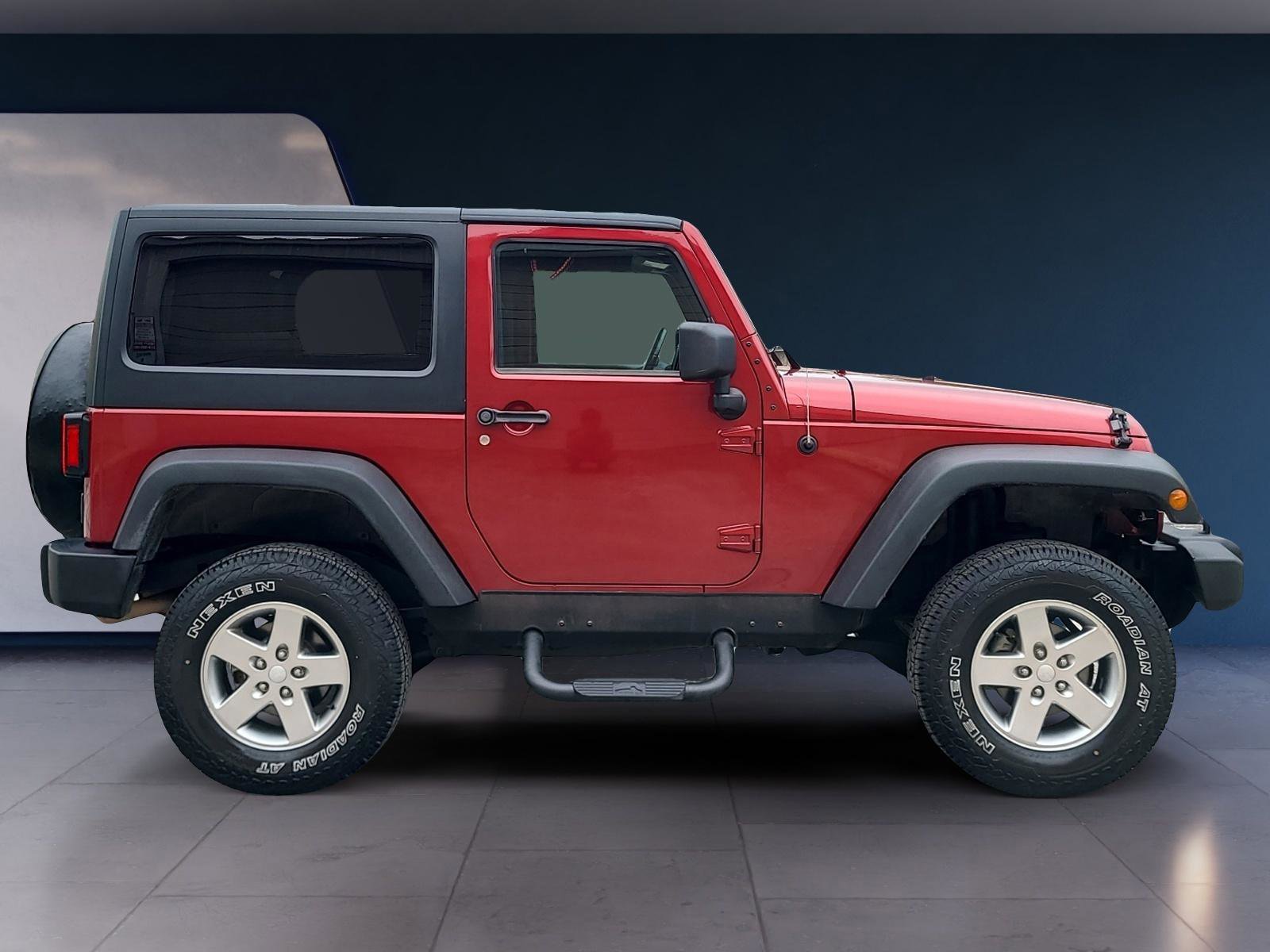 Used 2011 Jeep Wrangler Rubicon w/ PWR Convenience Group AWD/4WD image 6