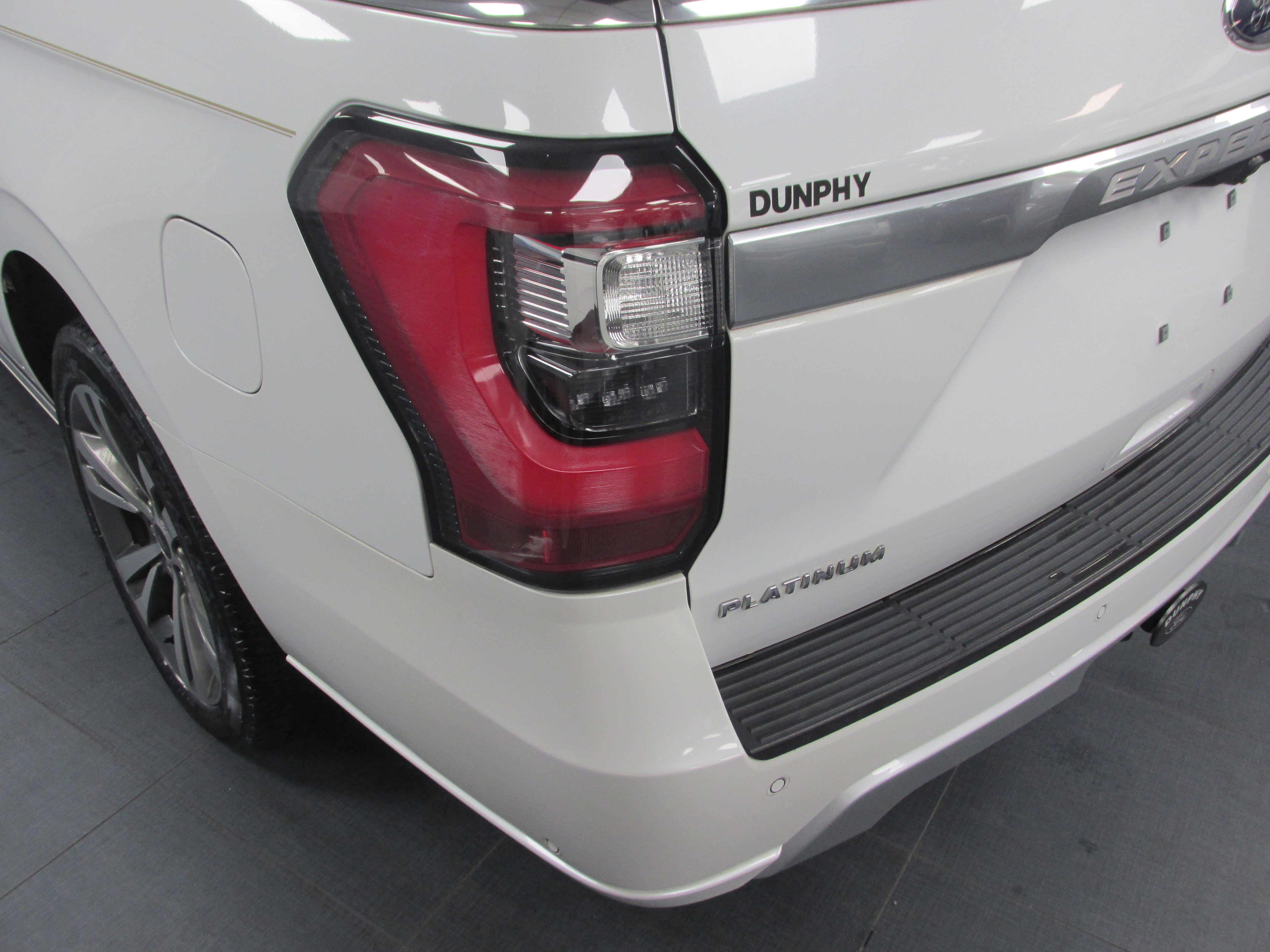 Certified 2020 Ford Expedition Max Platinum image 11